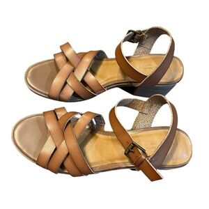 Women's Universal Thread Corrie Sandals‎ 9 1/2 NWT